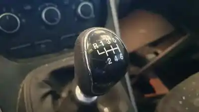 Здавання транспортного засобу ford kuga (cbs) trend року 2013 потужний ufma