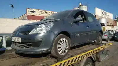 Veículo de Sucata renault clio iii confort dynamique do ano 2005 alimentado k9k766