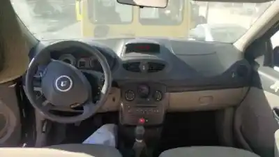 Veículo de Sucata renault clio iii confort dynamique do ano 2005 alimentado k9k766