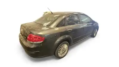 Veículo de Sucata fiat linea (110) emotion do ano 2010 alimentado 199a3000