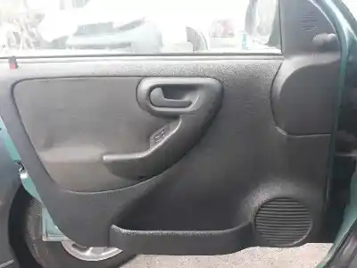 Здавання транспортного засобу opel corsa c furgoneta/hatchback (x01) 1.2 16v (f08, w5l) року 2001 потужний z12xe