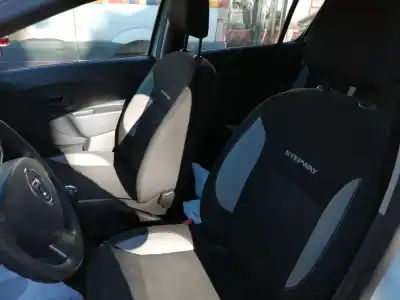 Veículo de Sucata dacia sandero stepway do ano 2016 alimentado h4b b4