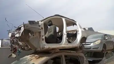 Veículo de Sucata dacia sandero stepway do ano 2016 alimentado h4b b4