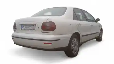 Véhicule à la ferraille FIAT MAREA (185_)  de l'année 1998 alimenté 182A7000