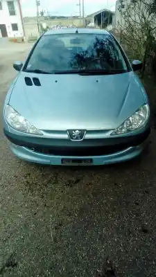 Scrapping Vehicle peugeot 206 hatchback (2a/c) 1.4 i of the year 2004 powered kfw (tu3a)