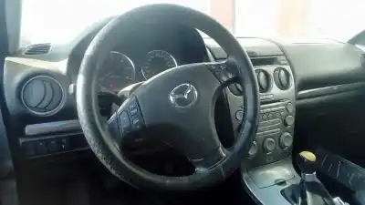 Veículo de Sucata mazda 6 hatchback (gg) 2.0 di (gg14) do ano 2003 alimentado rf5c