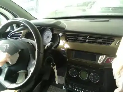 Veículo de Sucata citroen c3 8f01 do ano 2011 alimentado 8f01