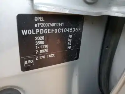 Veicolo di demolizione opel astra j lim. 1.7 16v cdti dell'anno 0 alimentato 1.7 cdti 125cv