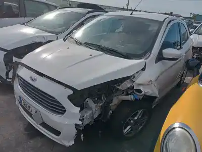 Veículo de Sucata ford ka (ccu) ka+ do ano 2016 alimentado yskd
