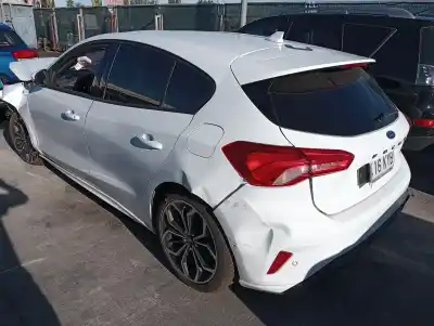 Véhicule à la ferraille ford focus lim. (cb8) focus st sport de l'année 2018 alimenté 