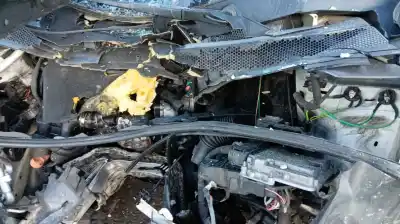 Vehicul casat peugeot 3008 style al anului 2016 alimentat 