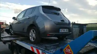 Veículo de Sucata nissan leaf (ze0) electric do ano 2011 alimentado 