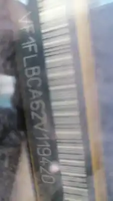 Veículo de Sucata renault trafic combi (ab 4.01) generation expression combi corto do ano 2001 alimentado 