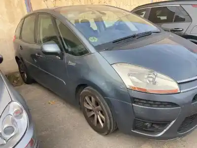 Veículo de Sucata citroen c4 berlina c4 berlina do ano 2004 alimentado 