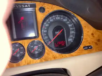 Veículo de Sucata volkswagen passat variant (3c5) * do ano 2005 alimentado bkp