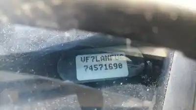 Veículo de Sucata citroen c4 coupe millenium do ano 2004 alimentado 