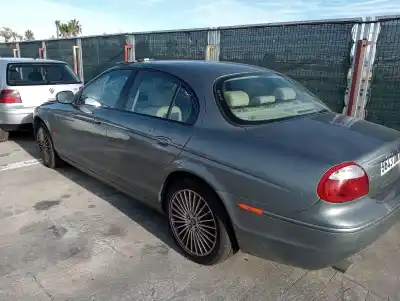 Scrapping Vehicle jaguar s type automatico of the year 1999 powered ajtdv6