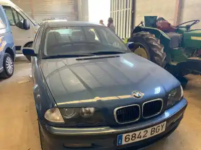 Veículo de Sucata bmw serie 3 berlina (e46) serie 3 berlina do ano 1998 alimentado 