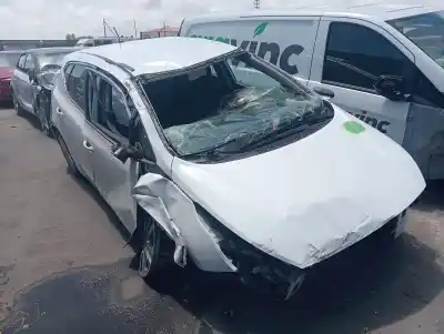 Veicolo di demolizione KIA CEED SPORTSWAGON TECH 119 CV / 88 KW dell'anno 2012 alimentato 