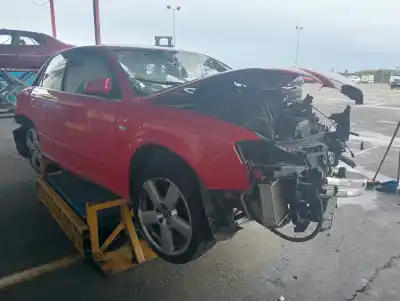 Veículo de Sucata AUDI A4 AVANT (8E) * do ano 2001 alimentado 