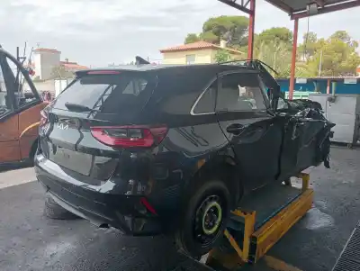 Veículo de Sucata kia ceed sportswagon tech 119 cv / 88 kw do ano 2018 alimentado 