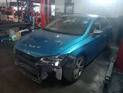 Veículo de Sucata SEAT LEON (5F1) STYLE do ano 2012 alimentado 