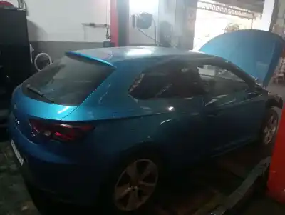 Veículo de Sucata seat leon (5f1) style do ano 2012 alimentado 