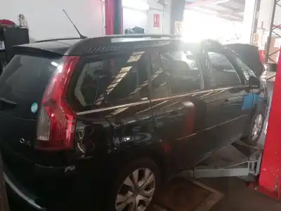 Vehicul casat citroen c4 picasso 1.5 blue-hdi fap al anului 2007 alimentat 