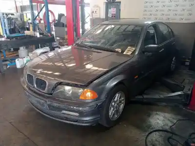 Veículo de Sucata BMW SERIE 3 BERLINA (E46) * do ano 2001 alimentado 
