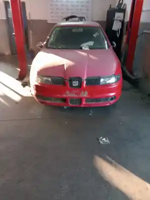 Scrapping Vehicle SEAT LEON (1M1) LEON of the year 1999 powered 
