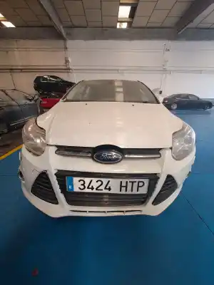 Véhicule à la ferraille FORD FOCUS LIM. (CB8) URBAN de l'année 2010 alimenté 