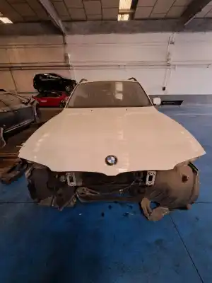 Veículo de Sucata bmw x3 (e83) 3.0 i xdrive do ano 2003 alimentado 