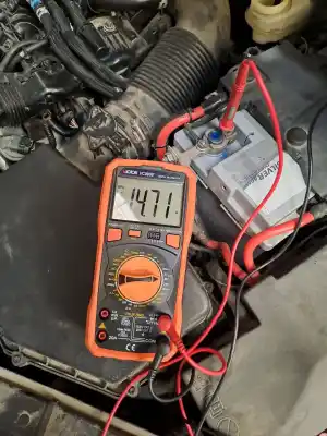 Veículo de Sucata volvo v40 r-design kinetic do ano 2012 alimentado 