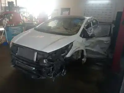 Scrapping Vehicle KIA CEED CEED DRIVE of the year 2012 powered 