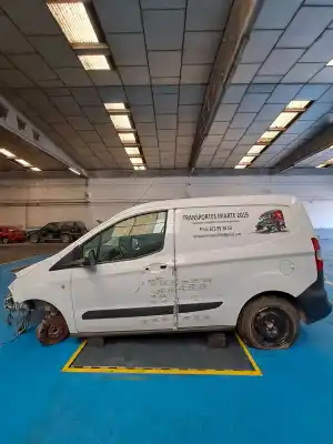 Veículo de Sucata ford ford transit ford do ano 2013 alimentado 