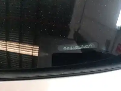 Veículo de Sucata renault clio v 1.5 dci 101 cv evolution do ano 2019 alimentado 