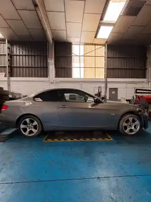 Scrapping Vehicle bmw serie 3 coupe (e92) e92 coupé 320d of the year 2006 powered 