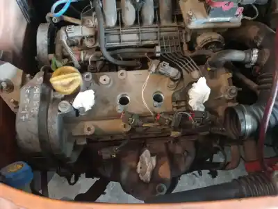 Veicolo di demolizione lancia ypsilon (101) 1.4 16v platino dell'anno 2003 alimentato 