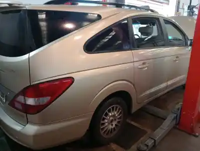 Veículo de Sucata ssangyong rodius d27dt do ano 2005 alimentado d27dt