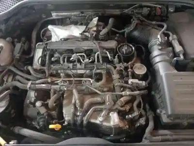 Vehicul casat seat leon (5f1) style al anului 2012 alimentat 