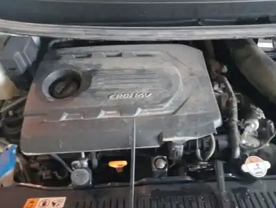 Veículo de Sucata kia venga 1.6 crdi cat 116 cv / 85 kw do ano 2010 alimentado 