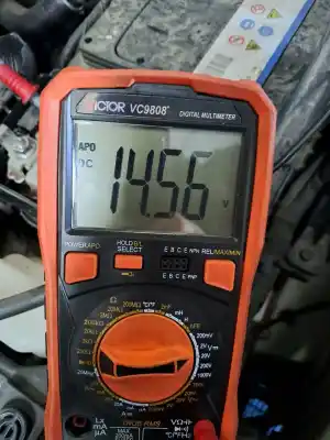 Veículo de Sucata hyundai i10 classic do ano 2013 alimentado 