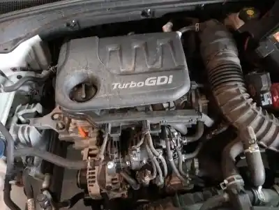 Veicolo di demolizione hyundai i30 (pd) g3lc dell'anno 2017 alimentato g3lc