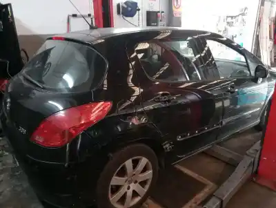 Veículo de Sucata peugeot 308 120 cv / 88 kw do ano 2007 alimentado 