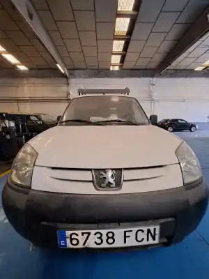 Scrapping Vehicle peugeot partner tepee active peugeot of the year 2002 powered 