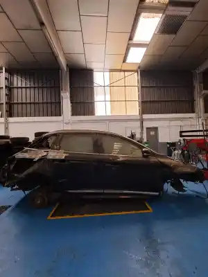 Veicolo di demolizione volvo xc60 inscription 2wd dell'anno 2017 alimentato 