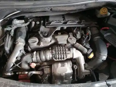 Veículo de Sucata peugeot 208 like do ano 2012 alimentado 