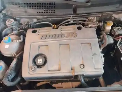 Veicolo di demolizione fiat stilo (192) 192 a1.000 dell'anno 2001 alimentato 