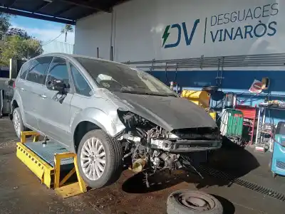 Scrapping Vehicle FORD S-MAX (CA1) TITANIUM of the year 2014 powered 