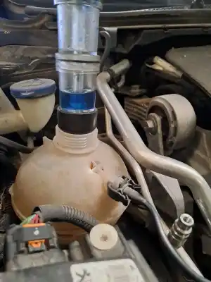 Sloopvoertuig peugeot 308 120 cv / 88 kw van het jaar 2013 aangedreven 